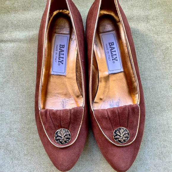 Bally Suede & Gold Wedge Heels 👠 - Picture 3 of 5